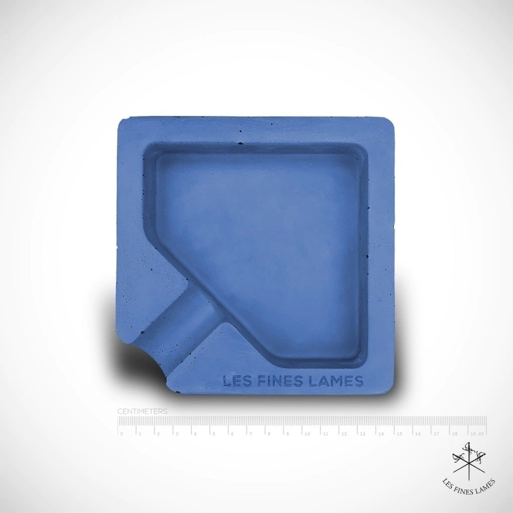 Cinzeiro concreto p/1 charuto LES FINES LAMES Monad azul