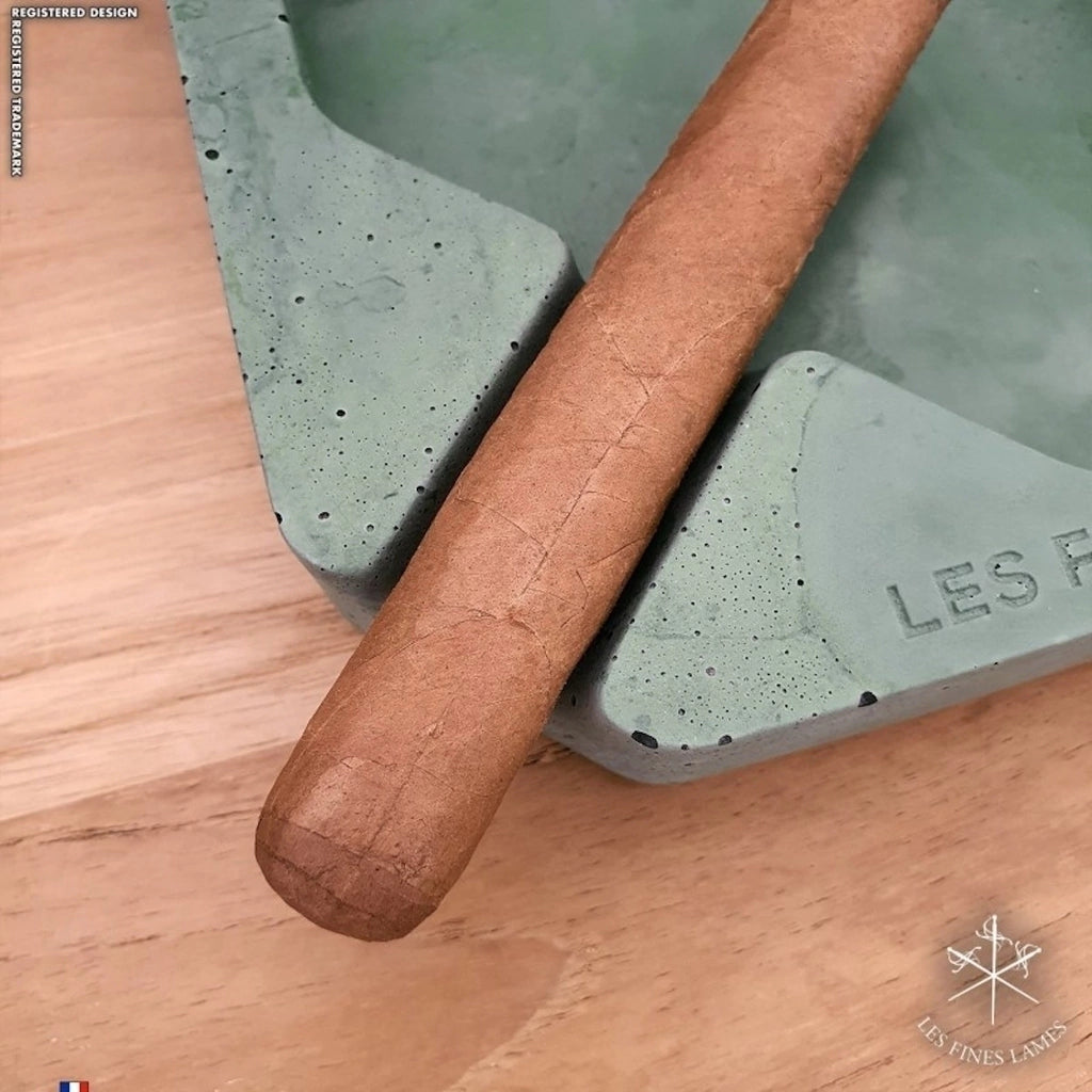 Cinzeiro concreto p/1 charuto LES FINES LAMES Monad verde