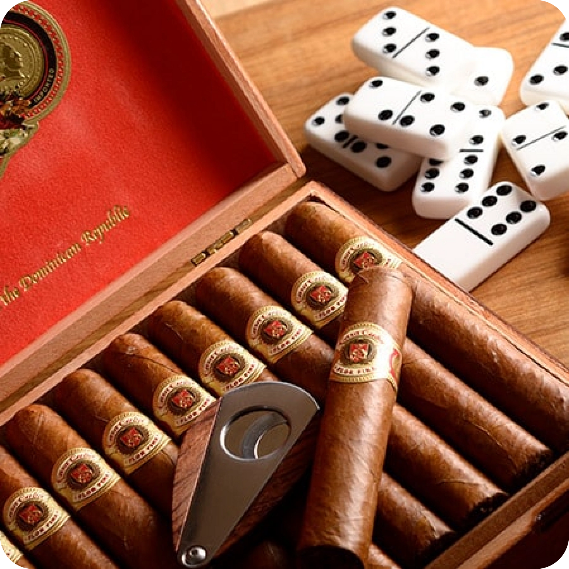 Arturo-Fuente-Casa-Cuba-Doble-Cuatro-Petit-Corona-114x54-caixa