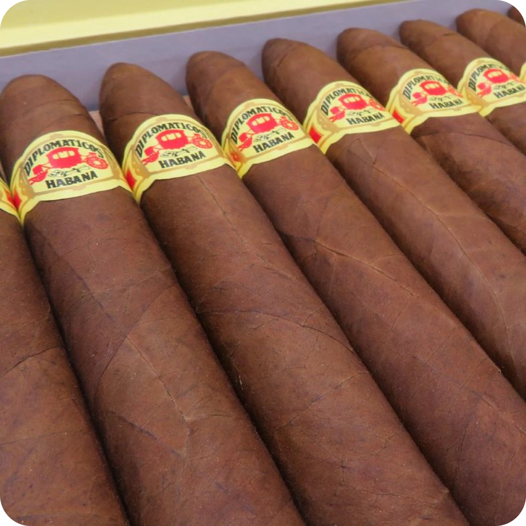 Diplomaticos-No2-Piramide-156x52