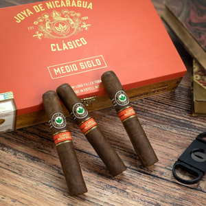 Joya De Nicaragua Medio Siglo Robusto